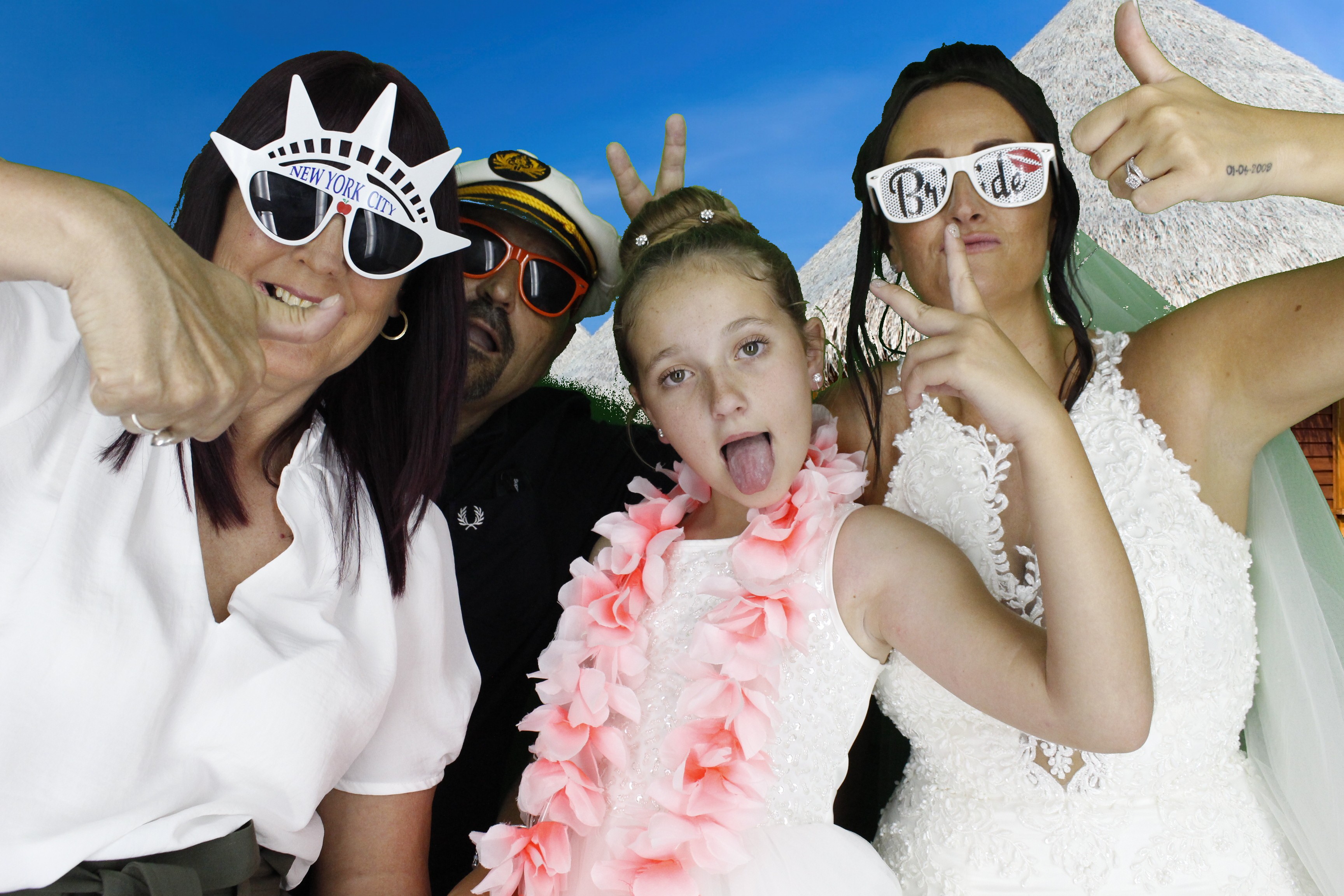 Hollie Mills | View more photos from the event at gallery.myphotoboothexperience.co.uk/u/MyPhotoBoothExperienceLtd/Hollie-Mills